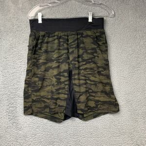 Lululemon Shorts Mens M Green Camo T.H.E. Short Linerless 9" Pockets Stretch